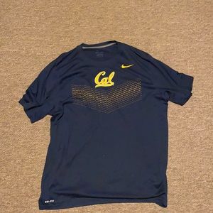 UC Berkeley Dry Fit Tshirt Men’s size XL